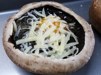 step3: 加入少許芝士碎。