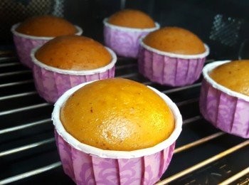 step6: 放入蒸爐中，蒸30分鐘即可。