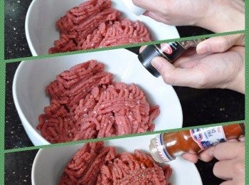 step1: 把適量鹽，黑胡椒，甜椒粉加進免治牛肉