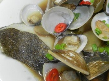 step4: 灑上蔥花跟辣椒丁，三分鐘秒殺