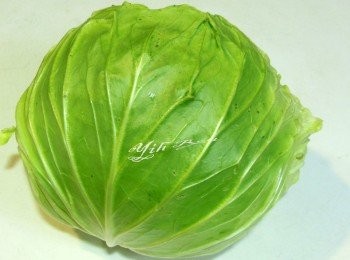 step2: 高麗菜洗淨切半顆.切大片