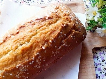 step8: 送入已用170度預熱的烤箱中 , 烤約40分鐘 , 用竹籤插入沒有沾黏物即已烤好