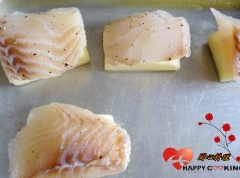 step4: 放蘋果與魚片