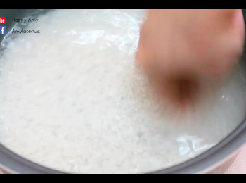 step1: 先將珍珠米洗淨，加入適量水煮飯，再放涼備用。