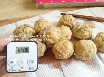 step6: 盛起放在廚紙上吸取油份靜待10分鐘