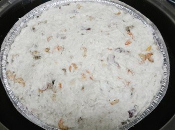 step6: 然後放入蒸盤內，用大火蒸30至40分鐘至全熟即成！