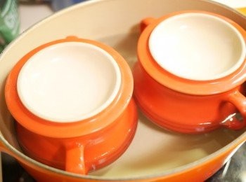 step2: 隔水燉2小時, 食得