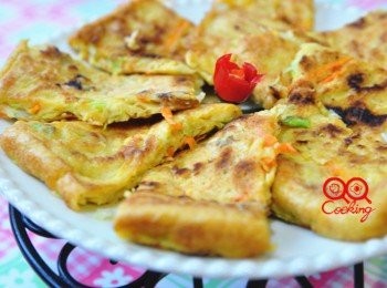 step6: 充滿蝦醬氣味的泰式風味煎餅，不輸韓式煎餅喔～