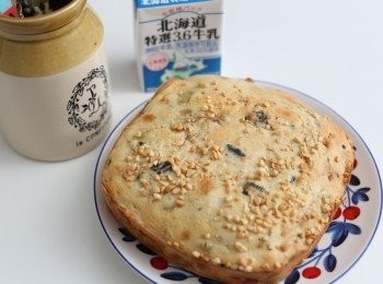 step6: 放入已預熱至170-180度的氣炸鍋/焗爐內，焗20分鐘至金黃色。
