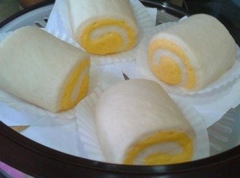 step5: 再把面团放在烘焙白纸上，稍等它再静至15分钟或双倍大。