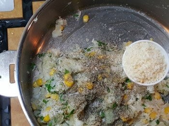 step4: 再將<span class="group_2">調味料</span>加入，拌勻。