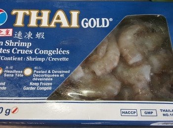 step1: 將蝦洗淨，抹乾水份，用<span class="group_3">醃料</span>醃15分鐘，備用。