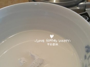 step4: 將腸粉皮材料拌勻成腸粉漿