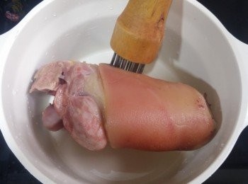 step2: 用個豬插勁插隻豬手!!!!越多越好