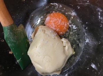 step3: 最後加入雞蛋搞混。