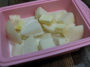 step2: 加入奶油，牛奶