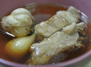 step5: 等電源跳起時，先盛一碗給老公先試試口味囉!