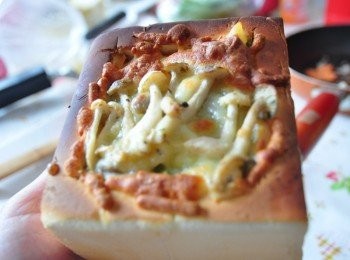 step14: 取出熱呼呼剛烤好的吐司盒