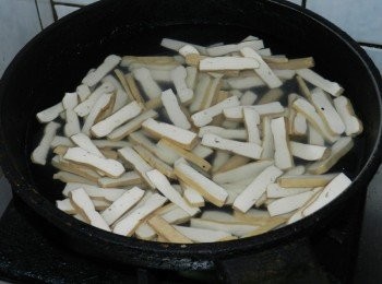 step2: 入水鍋中煮5分鐘