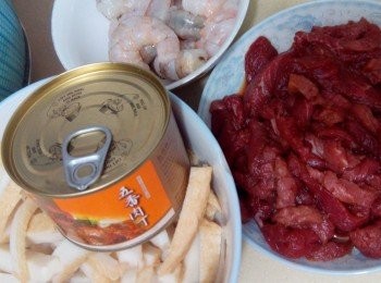 step4: 把鮮蝦剝殼，去腸。