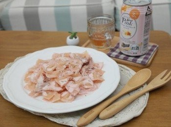 step9: 湯汁收乾後~~粉紅色的蝴蝶麵還有粉紅奶醬都好迷人呢!!