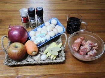 step1: 先準備好所需<span class="group_1">材料</span>，季節蔬菜種類不局限，
儘量挑選根筋類適合燉煮即可，肋排事先醃漬幫助入味，
所有搭配蔬菜洗淨處理成適當大小