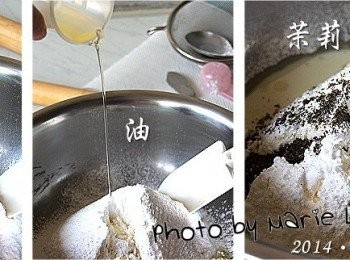 step2: 豆漿、沙拉油一起倒入
先前混合好的低粉與糖粉裡面
灑上酌量的茉莉綠茶粉

※ 我是使用《天X茉莉綠茶》茶包
     剪開來直接用裡面的茶葉粉