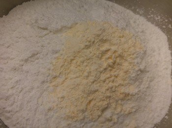 step3: 所有粉類混合攪勻。