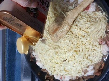 step13: 加入約1茶匙麻油兜勻即可