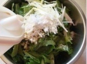 step4: 加入鹽、白糖和蘋果醋