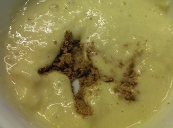 step3: 再將拌好的納豆混合後煎