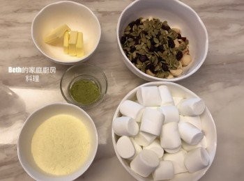 step1: <span class="group_1">食材</span>：
原味則將抹茶粉改成奶粉；
咖啡口味則將抹茶粉改成即溶咖啡