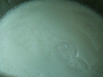 step2: 用細火煲煮到微滾即可。