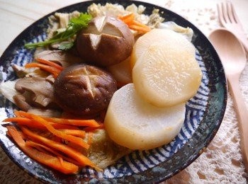 step8: *以小火燉煮的蔬菜，風味夠，脆度夠，食物的原汁原味夠~很美味又營養~