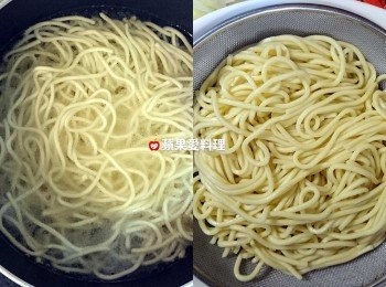 step2: 燙麵：取出湯鍋，煮一鍋水，水滾後，灑鹽，放入油麵燙約10秒後撈起。
