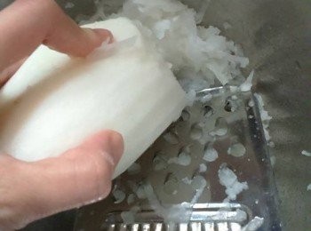 step2: 將蘿蔔磨絲