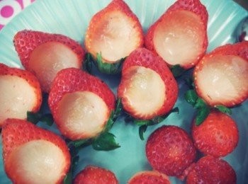 step6: 被挖洞的草莓=0=