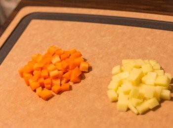step1: 飯底部份做法 (步驟1-4)
薯仔蘿蔔切粒