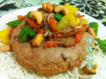 step6: 可以炒上自己喜歡的菜餚一起享用。