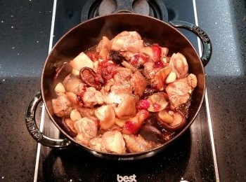 step9: 加入<span class="group_3">調味料</span>下鍋拌炒均勻,炒出香氣...