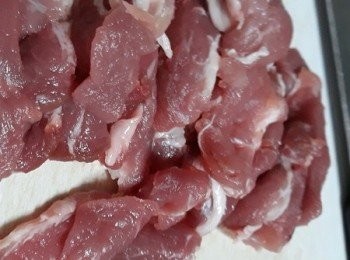 step1: 豬肉切片