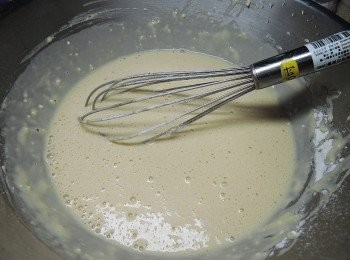 step5: <span class="group_2">麵糊</span>材料拌勻後備用，要軟一點就加一個蛋，要硬一點就加兩個蛋