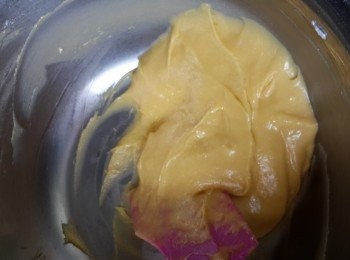 step9: 拌至混合，呈幼滑狀