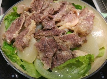 step5: 蓋蓋後牛腩大滾即成。