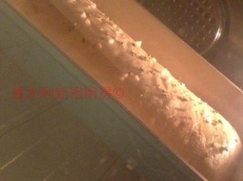 step6: 烤箱預熱200度，烤20-25分鐘，或金黃色。