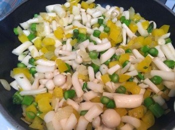 step5: 再伴入茹粒炒軟