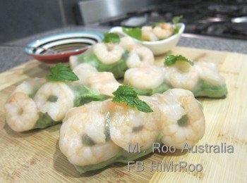 step8: 將佢懶靚咁放上隻碟, 期間不斷嘗試搵個最靚的角度影相, 大約2個鐘之後就可以食了 (反正都係凍架啦)。