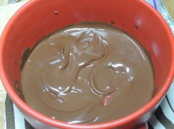 step4: 巧克力隔水融化
