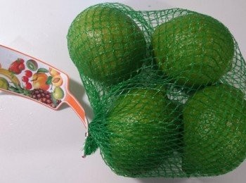 step1: 全聯檸檬塊頭大、果實飽滿、香氣十足、富含水份。