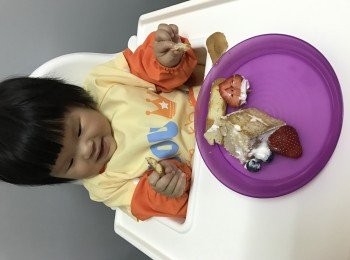 step10: 附上芯芯食蛋糕的照片